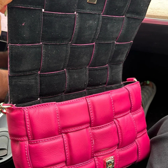 UNICA! Firenze Fushia pink ITALIAN LEATHER WOVEN CROSSBODY NWT! - Picture 4 of 17